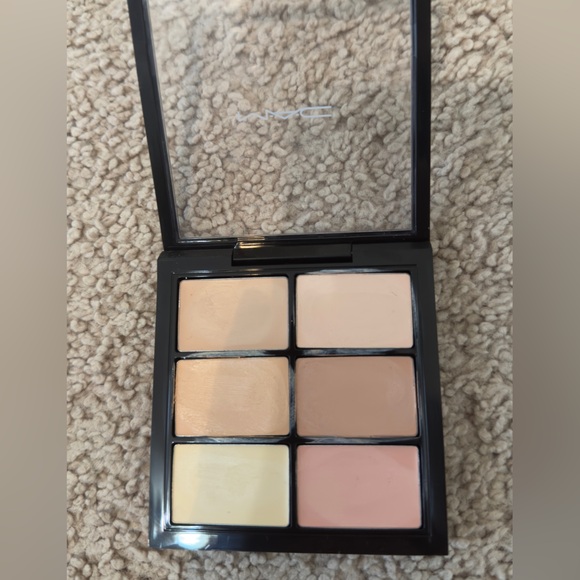 MAC Conceal and Correct Palette Light -6 Shade Cream - Picture 4 of 11